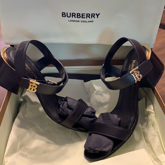 Wore once - Picture 3 of 12